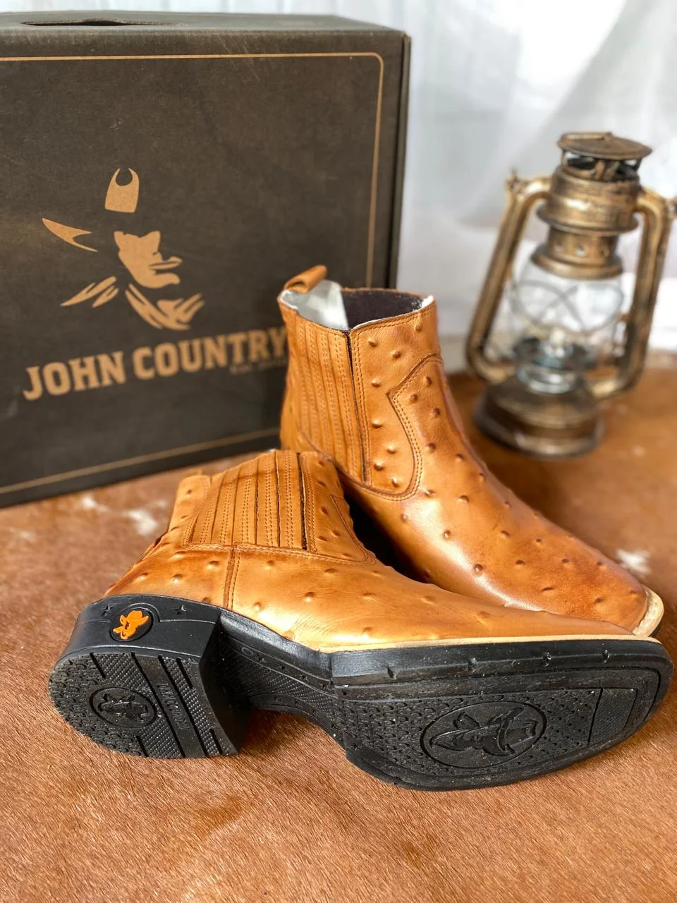 Bota Texana Cano Curto Couro, Avestruz