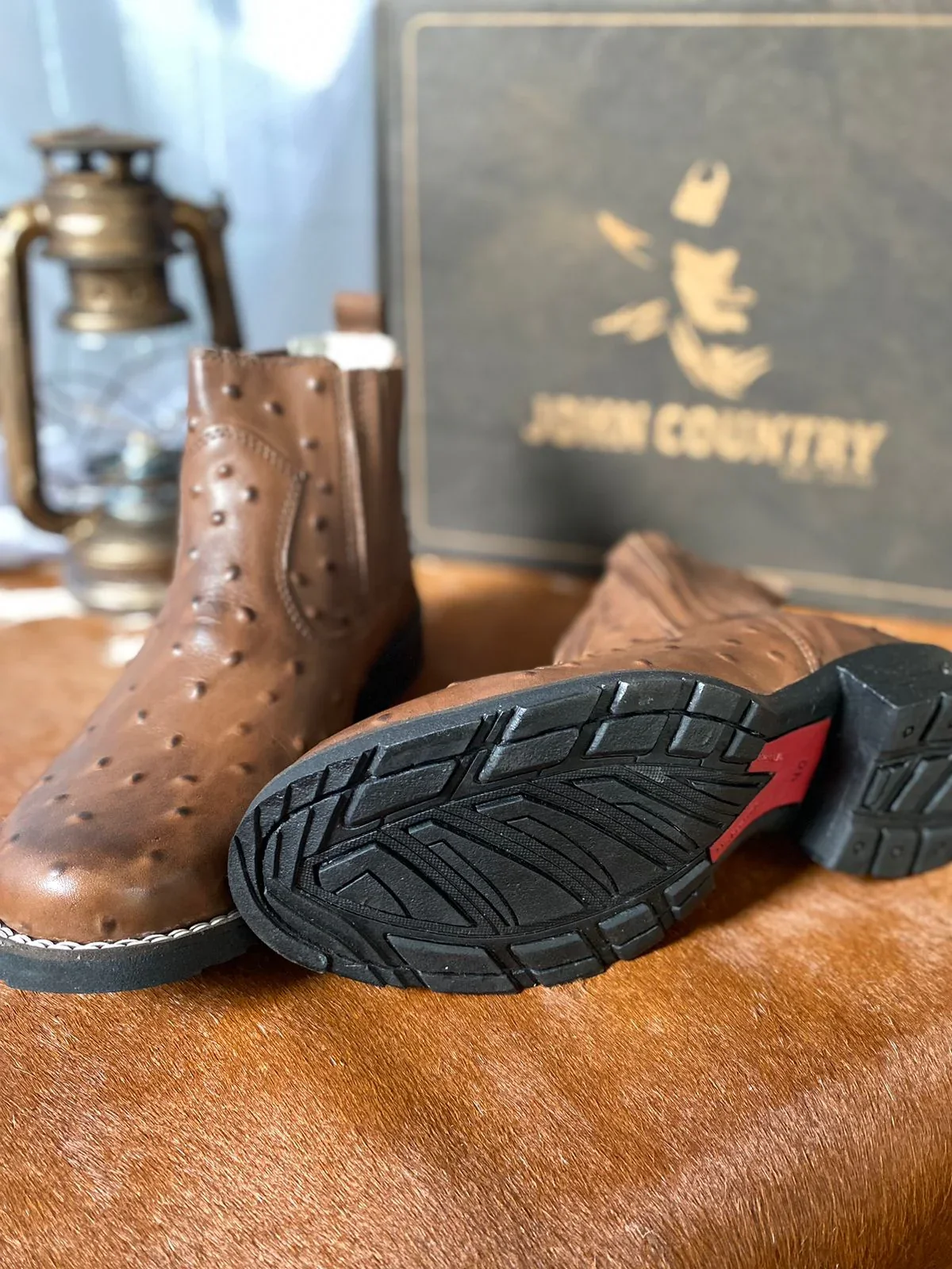 Bota Texana Cano Curto Couro, Avestruz Bico Redondo