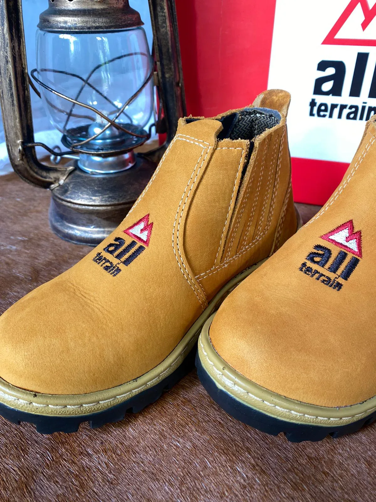 Botina All Terrain Ultra Leve