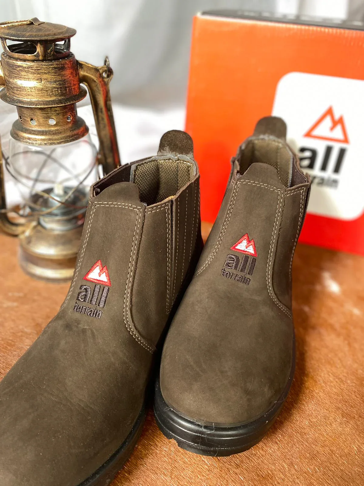 Botina All Terrain Ultra Leve