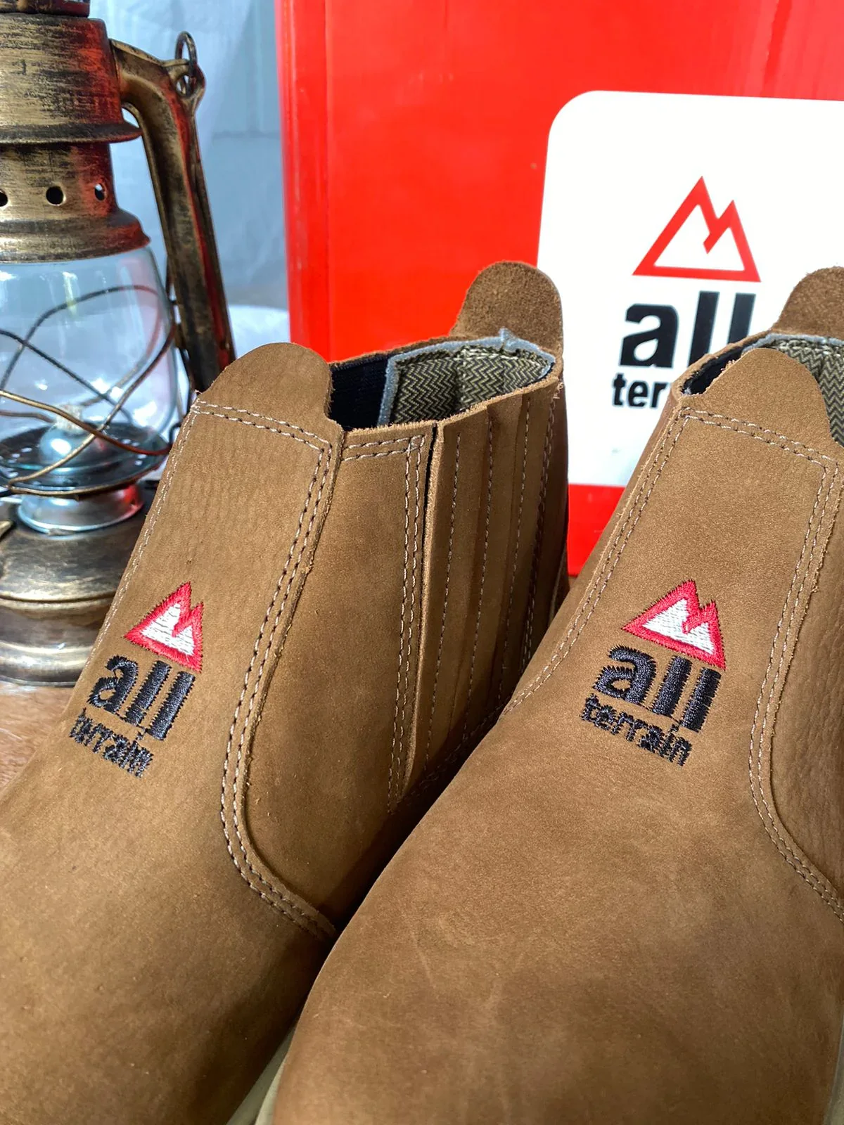 Botina All Terrain Ultra Leve