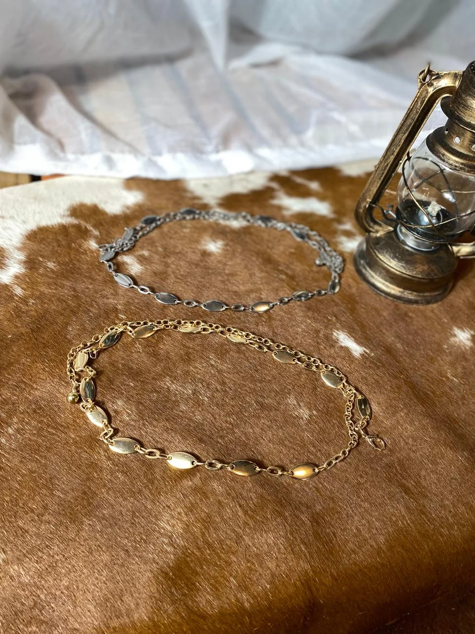 Cinto Correntinha Dourado e Prata